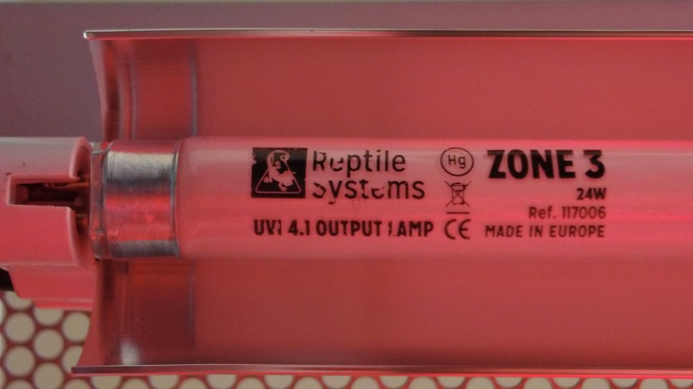 zooda-t5-reptile-kit-lampa